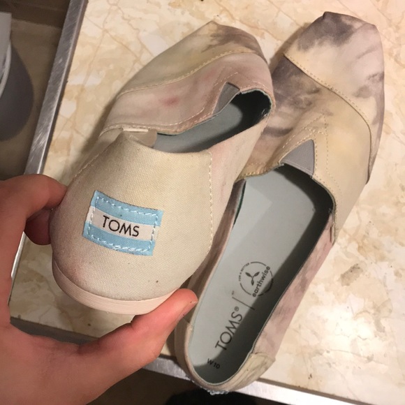 Shoes - Picture 1 of 1